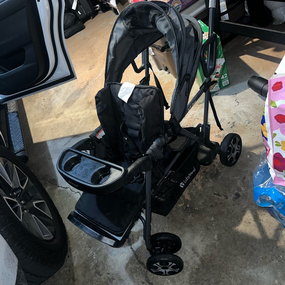 Sit and stand baby stroller